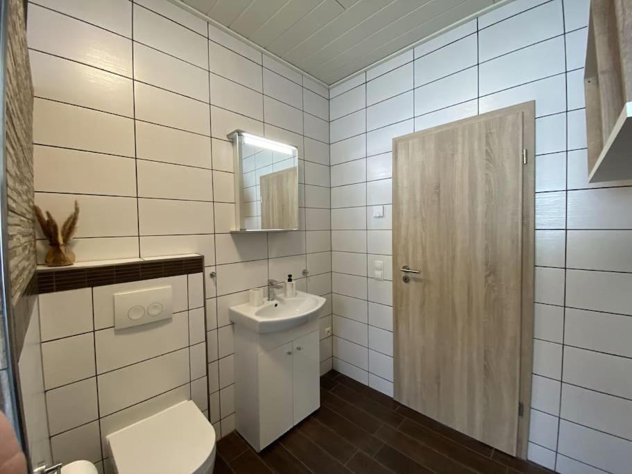 Neu Apartment In Schloss Naehe,Parkplatz, Netflix Sögel Exterior foto